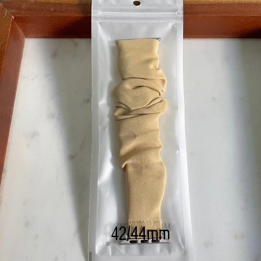 5 for $20: Apple Watch scrunchie band 42/44 mm